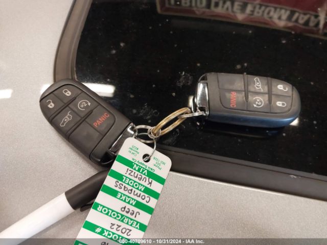 3C4NJDBB0NT111098 Jeep Compass Latitude 4x4