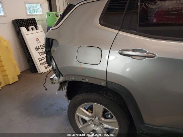 3C4NJDBB0NT111098 Jeep Compass Latitude 4x4