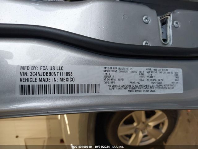 3C4NJDBB0NT111098 Jeep Compass Latitude 4x4