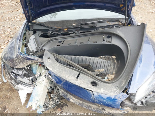 2024 TESLA MODEL 3 5YJ3E1EAXRF784319 Photo 9