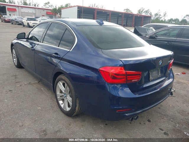 BMW 328I 2016 WBA8E9C5XGK647985 Image 3