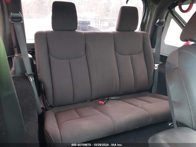 1C4AJWAG0EL100914 Jeep Wrangler Sport