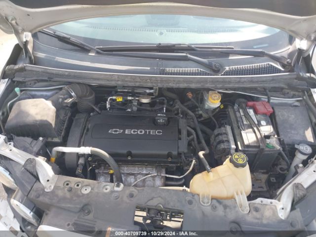 1G1JA5SH4F4130570 Chevrolet Sonic Ls Auto