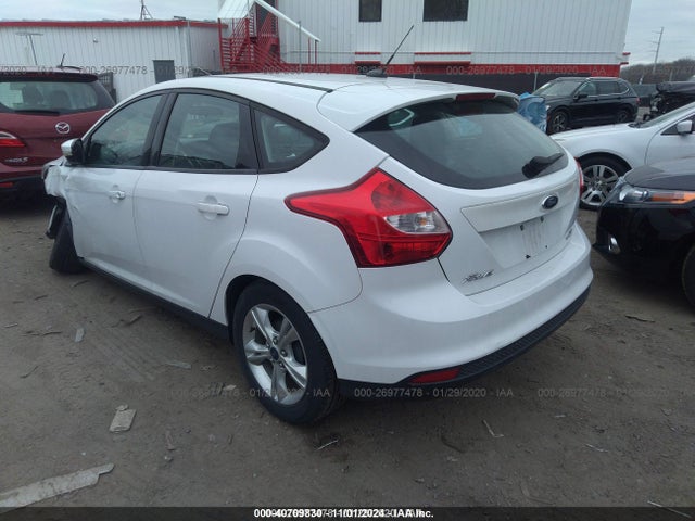 Ford FOCUS SE 2014 1FADP3K20EL265705 Image 3