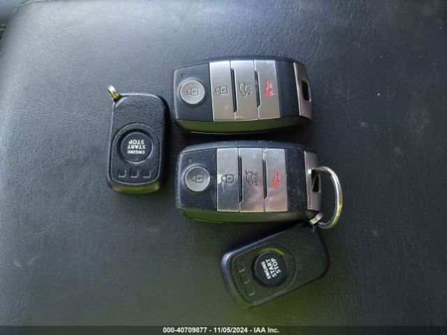 5XYPHDA5XJG380243 KIA Sorento 3.3l Ex