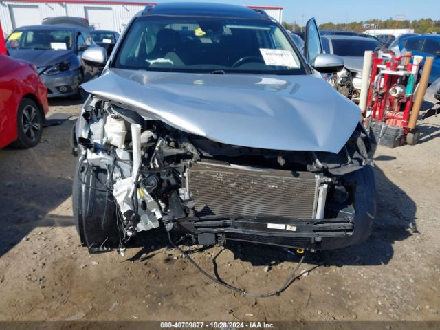 5XYPHDA5XJG380243 KIA Sorento 3.3l Ex