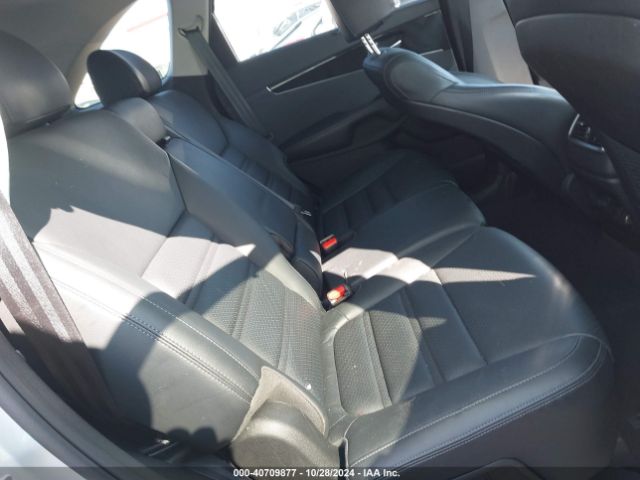 5XYPHDA5XJG380243 KIA Sorento 3.3l Ex