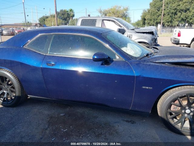 2C3CDZAT8FH821581 Dodge Challenger R/t