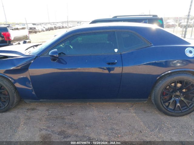2C3CDZAT8FH821581 Dodge Challenger R/t