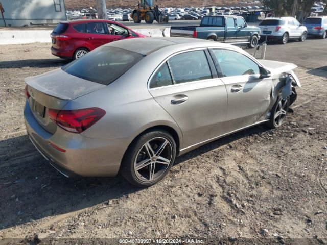 2019 MERCEDES-BENZ A 220 WDD3G4EB5KW022138 Photo 3