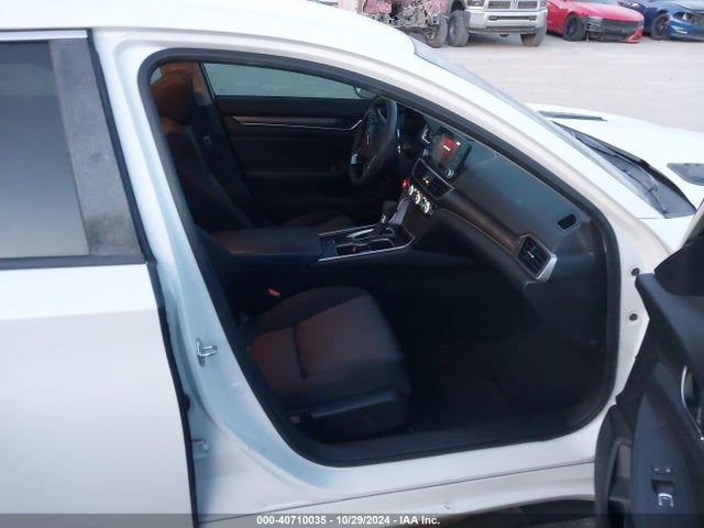 Honda ACCORD LX 2018 1HGCV1F17JA087946 Image 5