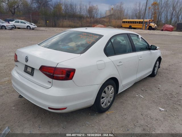 3VW267AJ8GM365618 Volkswagen Jetta 1.4t S