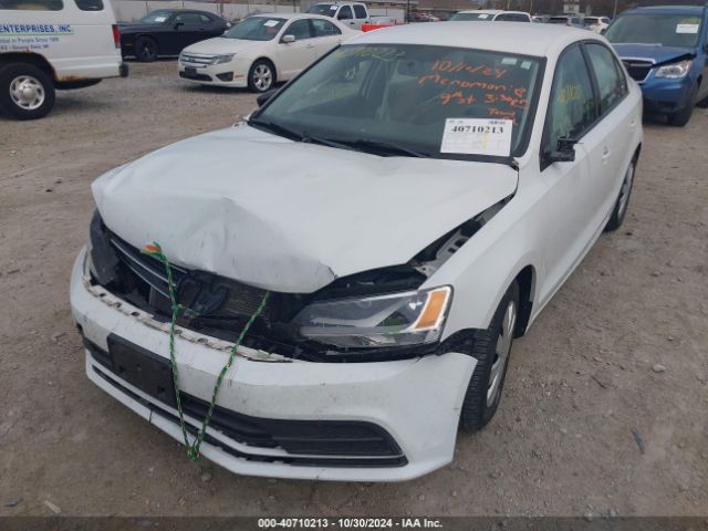 3VW267AJ8GM365618 Volkswagen Jetta 1.4t S