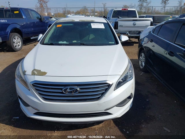 Hyundai SONATA SE 2017 5NPE24AF4HH481010 Image 12
