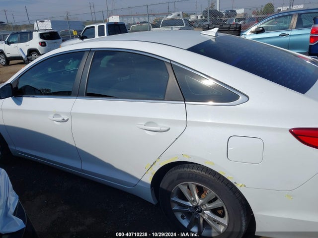 Hyundai SONATA SE 2017 5NPE24AF4HH481010 Image 14