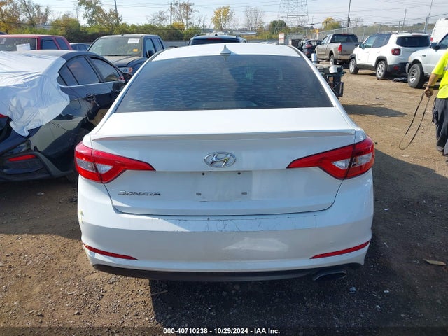 Hyundai SONATA SE 2017 5NPE24AF4HH481010 Image 16