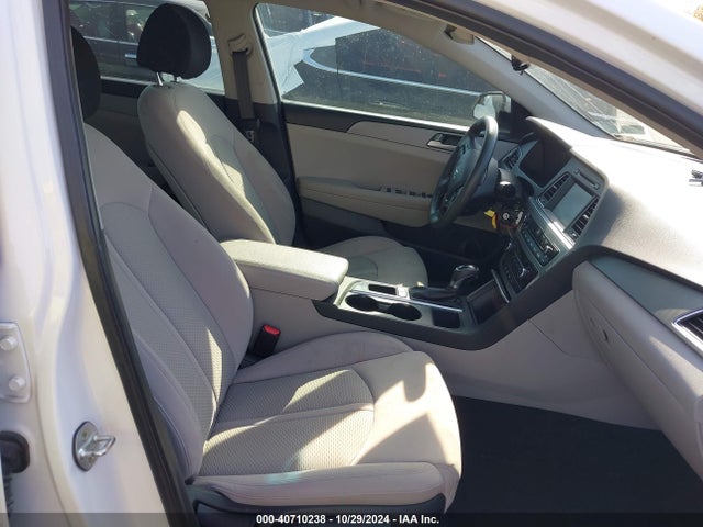 Hyundai SONATA SE 2017 5NPE24AF4HH481010 Image 5