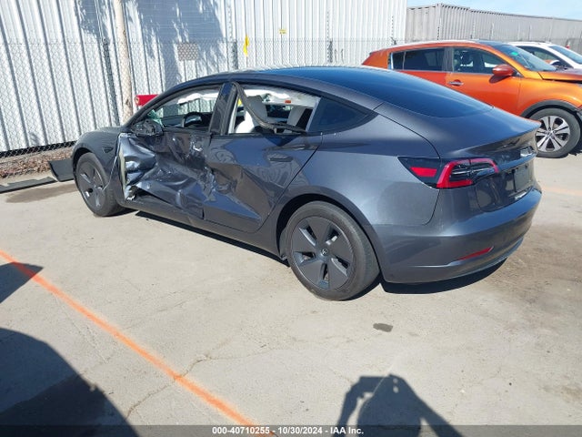 2023 TESLA MODEL 3 5YJ3E1EAXPF700657 Photo 2