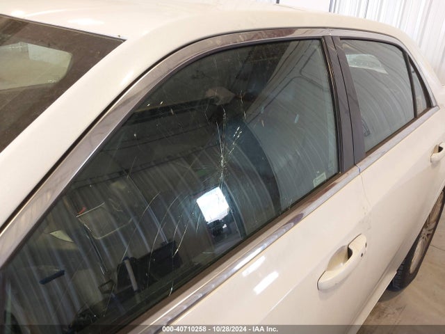 2C3CCARG4EH136617 Chrysler 300