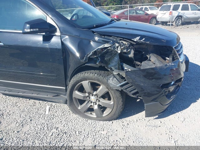 1GNKVHKD2HJ237627 Chevrolet Traverse 2lt