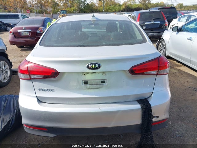 KIA FORTE LX 2018 3KPFL4A72JE213674 Image 16