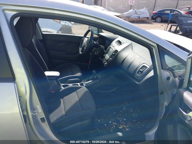 KIA FORTE LX 2018 3KPFL4A72JE213674 Image 5