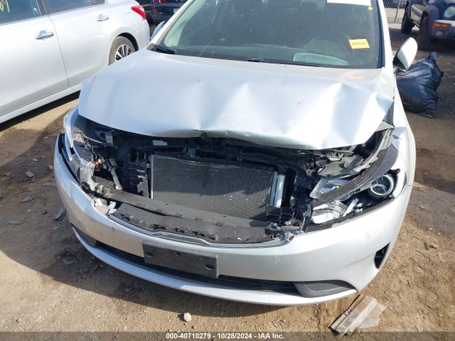 KIA FORTE LX 2018 3KPFL4A72JE213674 Image 6
