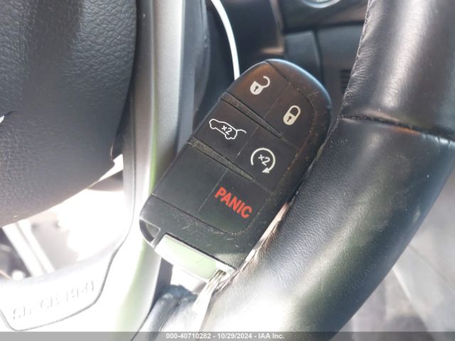 1C4RJFAGXLC438420 Jeep Grand Cherokee Laredo E 4x4