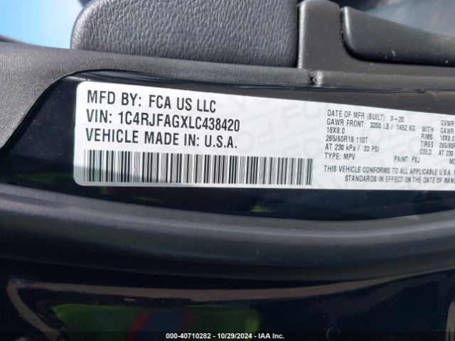 1C4RJFAGXLC438420 Jeep Grand Cherokee Laredo E 4x4