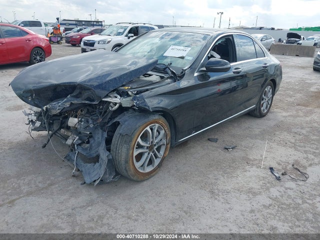 55SWF4JB2GU146734 Mercedes-Benz C 300 Luxury/sport