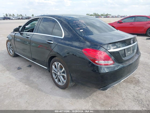 55SWF4JB2GU146734 Mercedes-Benz C 300 Luxury/sport