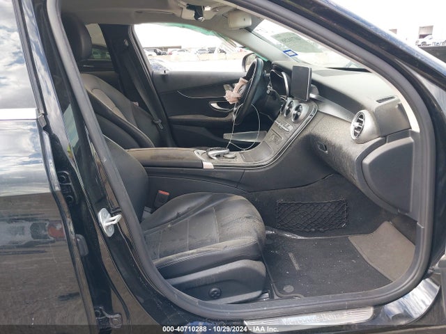 55SWF4JB2GU146734 Mercedes-Benz C 300 Luxury/sport
