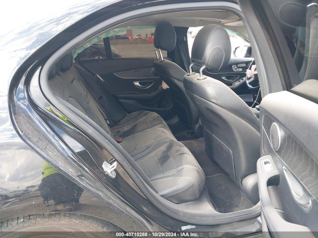 55SWF4JB2GU146734 Mercedes-Benz C 300 Luxury/sport
