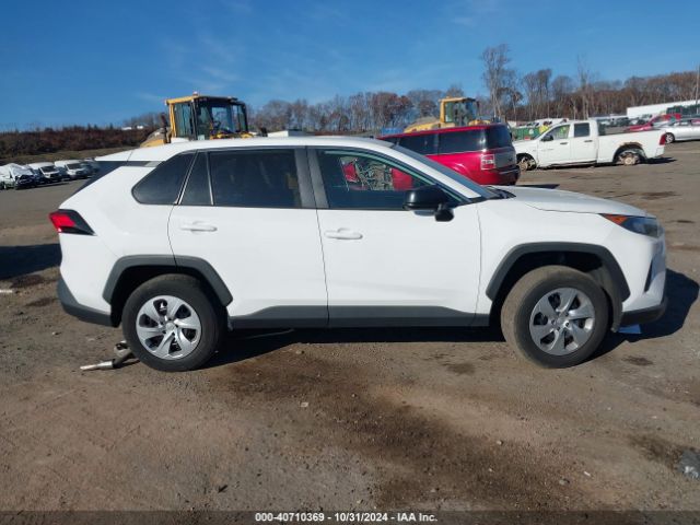 2T3F1RFV3NW309852 Toyota RAV4 LE