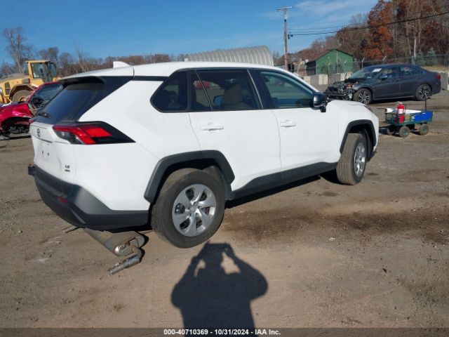 2T3F1RFV3NW309852 Toyota RAV4 LE