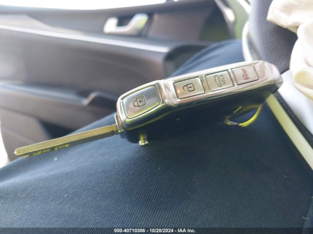 5XXG24J28MG018055 KIA K5 LX