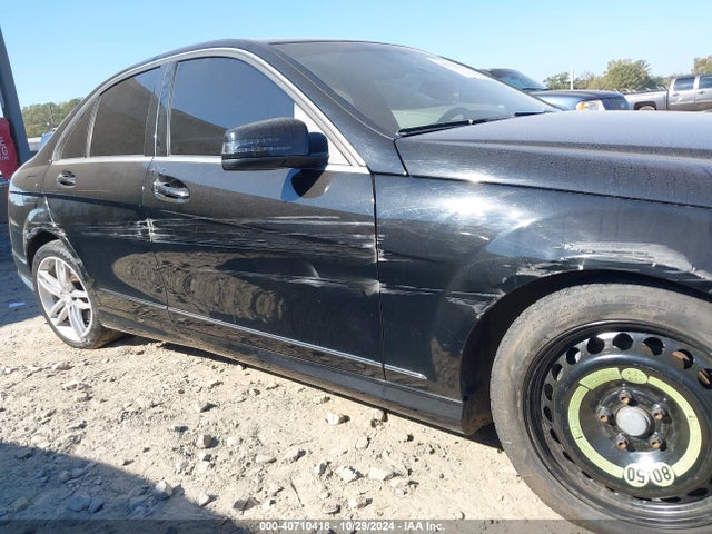 40710418 :رقم المزاد ، WDDGF8AB6ER311632 vin ، 2014 Mercedes-benz C 300 Luxury 4matic/sport 4matic مزاد بيع