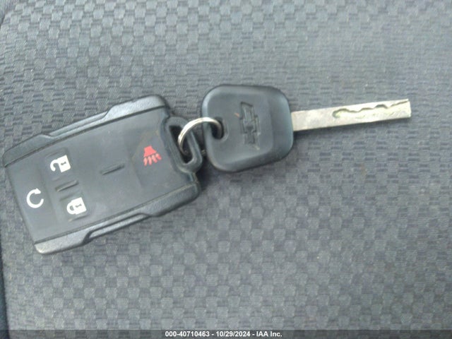 3GCUKREC9JG570644 Chevrolet Silverado 1500 2lt