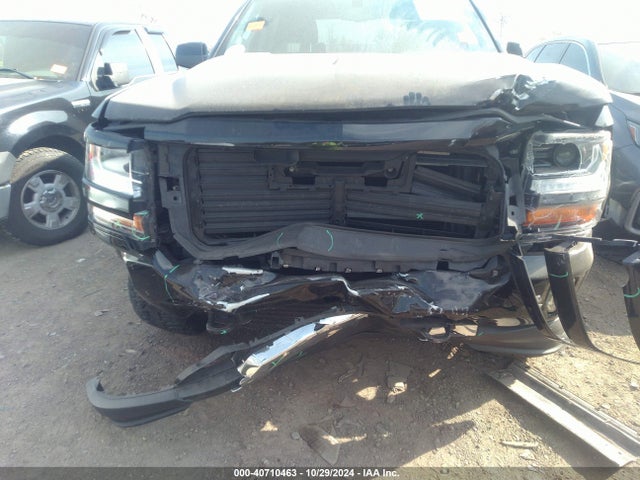 3GCUKREC9JG570644 Chevrolet Silverado 1500 2lt