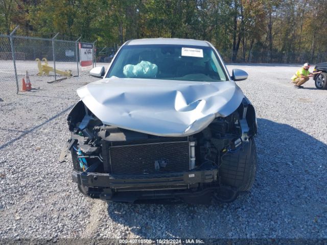 KM8J23A42KU885942 Hyundai TUCSON SE