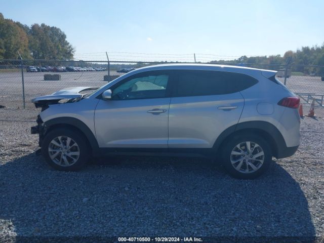 KM8J23A42KU885942 Hyundai TUCSON SE