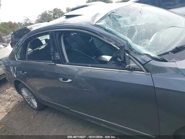 Aukcja sprzedaży 2017 Volkswagen Passat 1.8t Se, vin: 1VWBT7A36HC078887, numer aukcji: 40710527