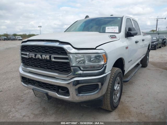 3C6UR5HJ0LG300694 RAM 2500 Tradesman  4x4 8' Box