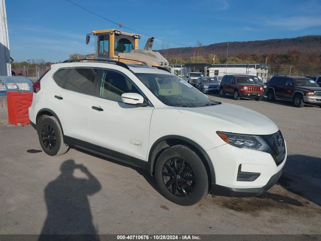 Nissan ROGUE SV 2017 5N1AT2MV7HC757996 Image 1