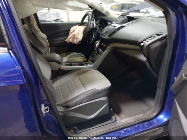 1FMCU9GX2GUC37743 Ford ESCAPE SE
