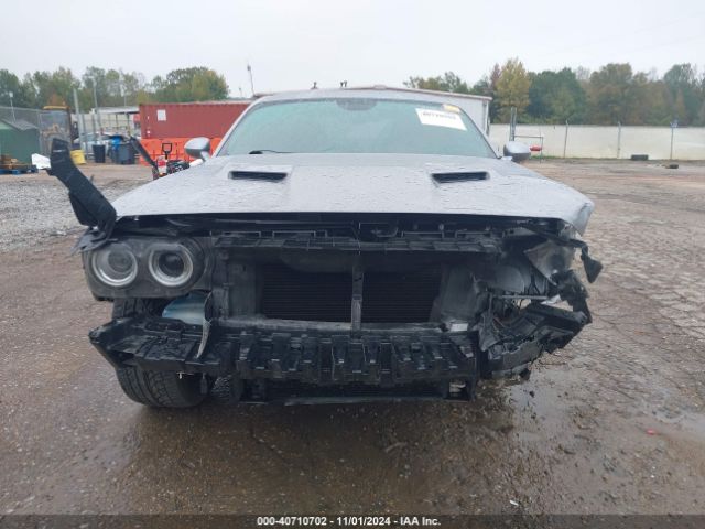 2C3CDZAG0JH131447 Dodge Challenger Sxt