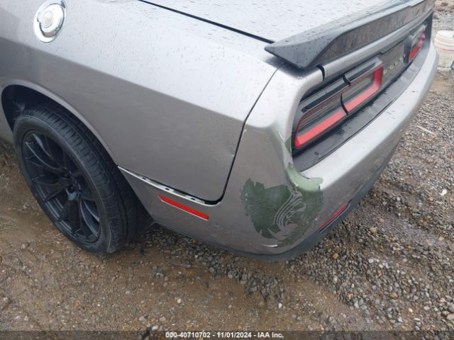 2C3CDZAG0JH131447 Dodge Challenger Sxt