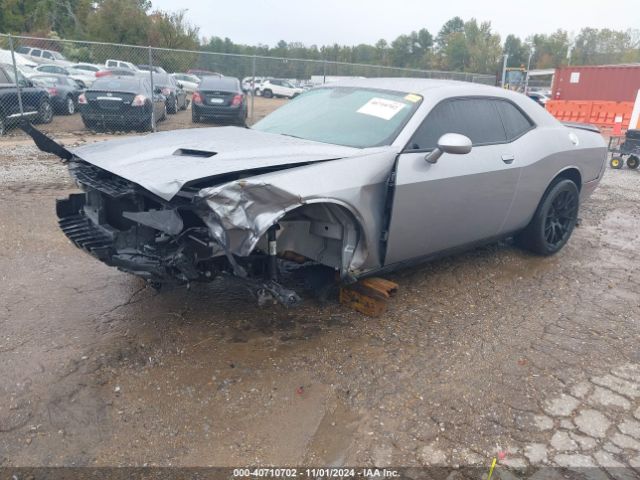 2C3CDZAG0JH131447 Dodge Challenger Sxt