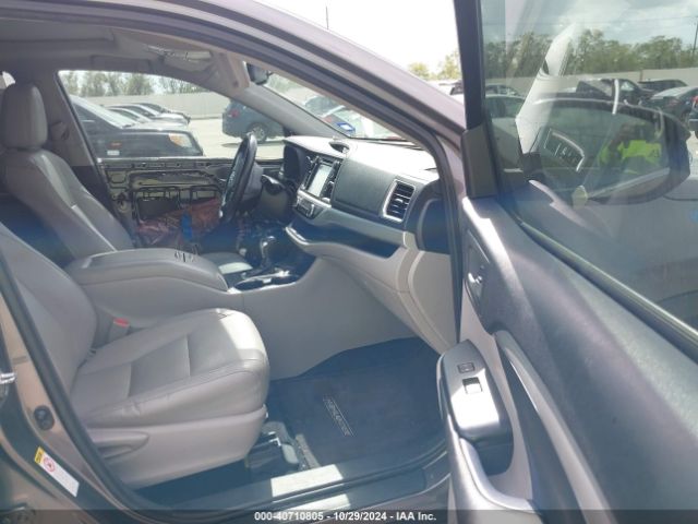 5TDKKRFH3GS506367 Toyota Highlander Xle V6