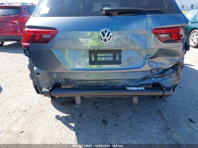 3VV1B7AX1JM030420 Volkswagen Tiguan 2.0t S